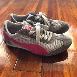 Women’s US size 7 Pumas